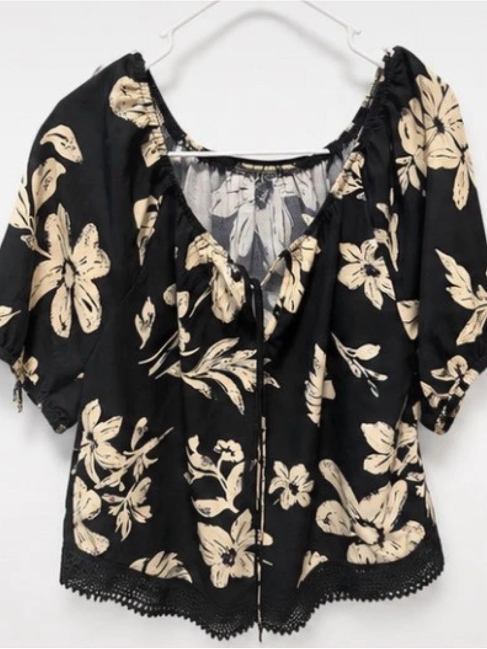 Black Floral Peasant Top with Lace Trim - Beige Print